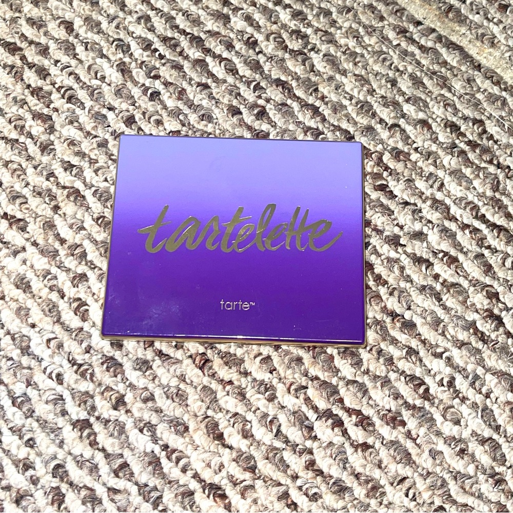 Tarte tartelette Amazonian clay eyeshadow palette